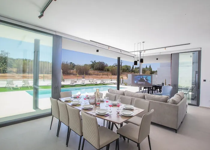 In Mit Grossem Garten By Interhome *