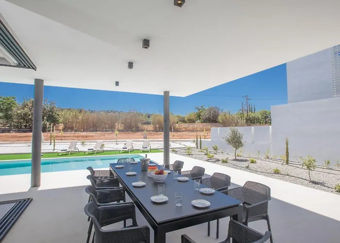 In Mit Grossem Garten By Interhome Protaras