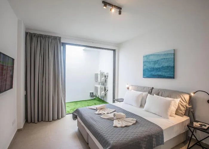 In Mit Grossem Garten By Interhome *