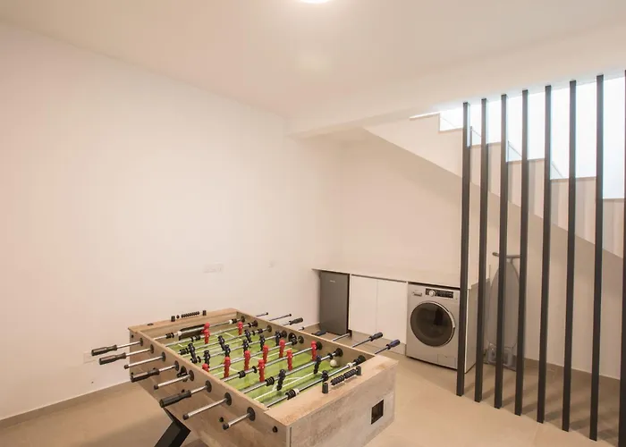 Ferienhaus In Mit Grossem Garten By Interhome *